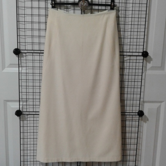 Giorgio Armani Dresses & Skirts - Light weight wool skirt. NWT